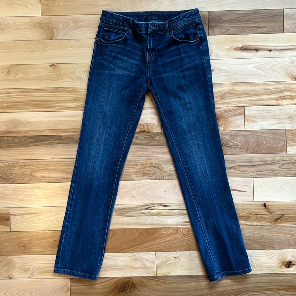 UBIGC Size 2 Simply Vera Vera Wang skinny straight dark wash jeans
